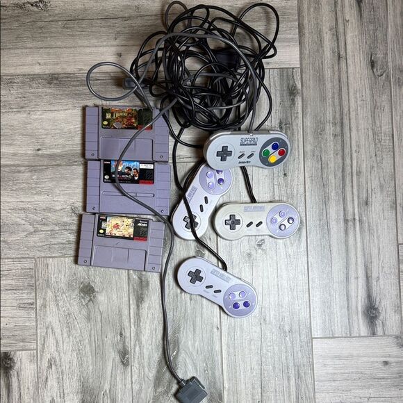 Super Nintendo Bundle - Picture 1 of 6